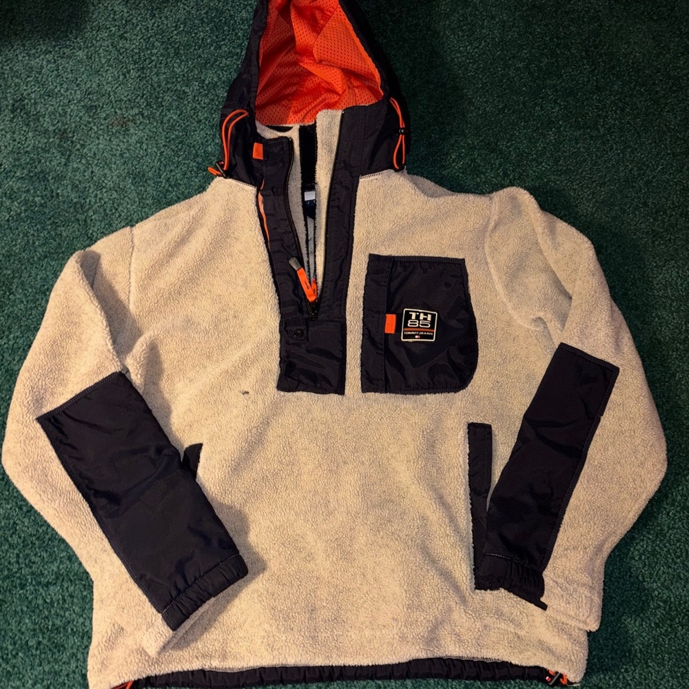 Vintage Men’s Tommy Hilfiger Oatmeal & Navy Hooded Pullover Size Medium